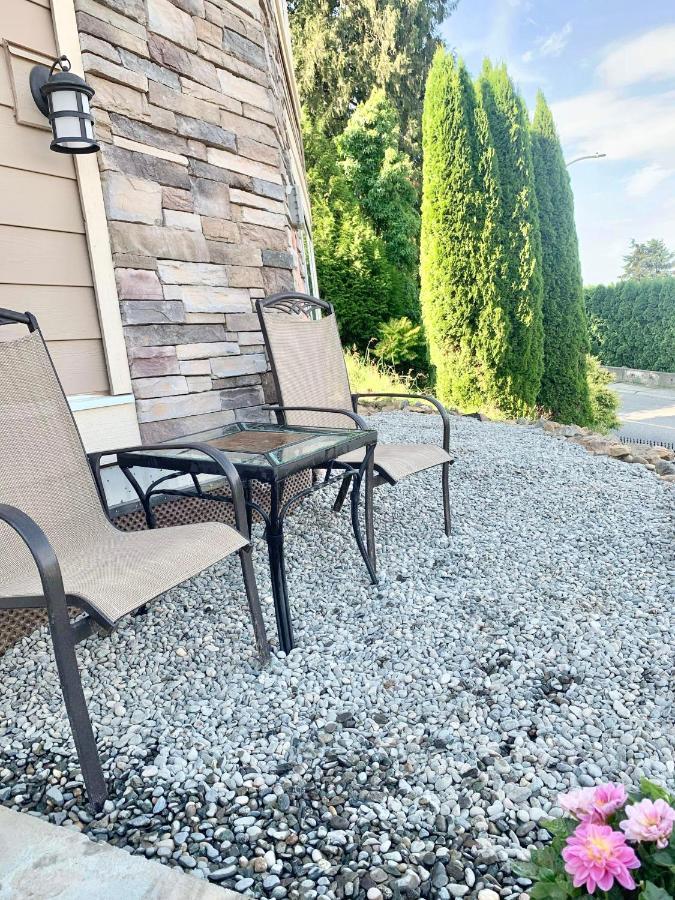 Mountain Retreat 3 Bedroom Garden House Near Heritage Park, Coliseum , Hwy 1, Fishing, Cultus Lake Chilliwack Eksteriør bilde