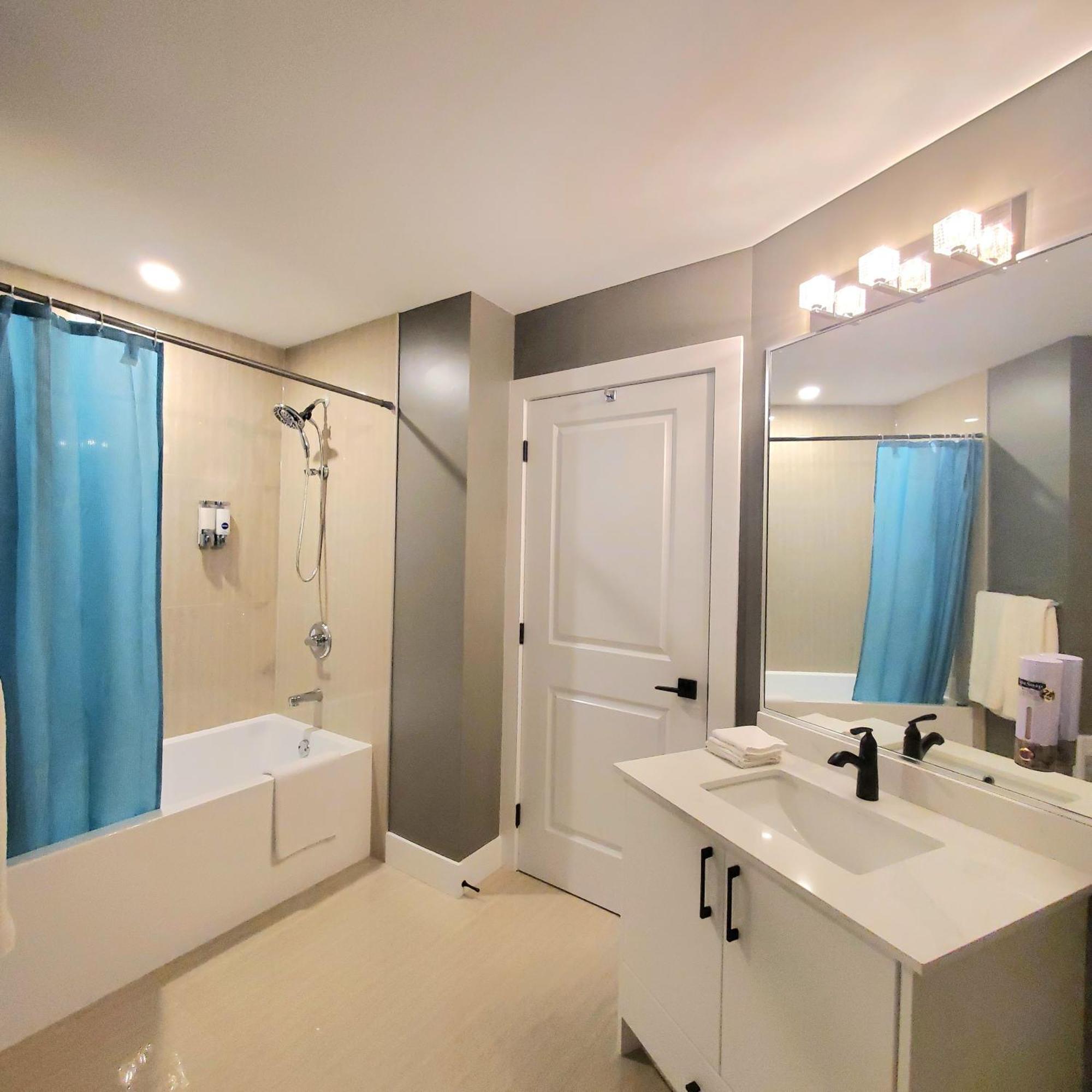 Mountain Retreat 3 Bedroom Garden House Near Heritage Park, Coliseum , Hwy 1, Fishing, Cultus Lake Chilliwack Eksteriør bilde
