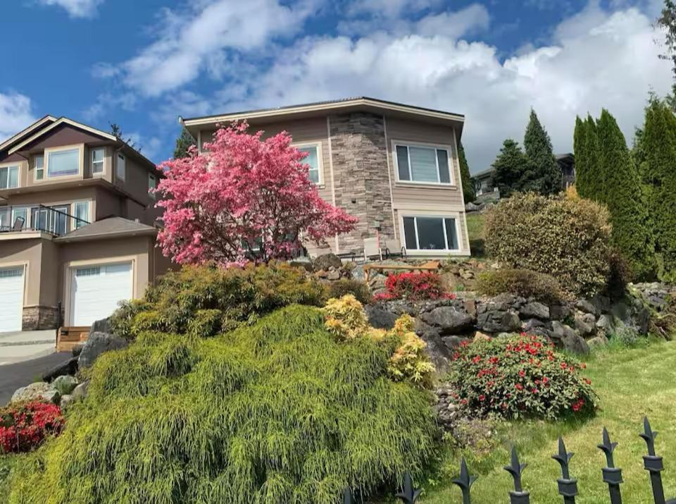 Mountain Retreat 3 Bedroom Garden House Near Heritage Park, Coliseum , Hwy 1, Fishing, Cultus Lake Chilliwack Eksteriør bilde